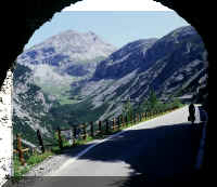 stelvio2.jpg (122369 octets)