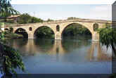 18-Pont_de_Dona_Mayor-Puente_La_Reina.jpg (44678 octets)